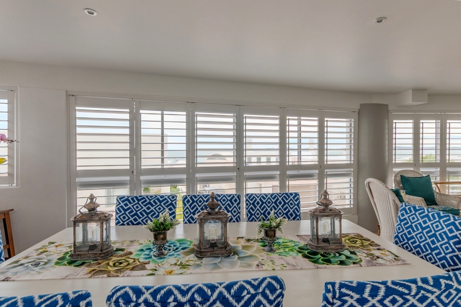 4 Bedroom Property for Sale in Paradise Beach Western Cape